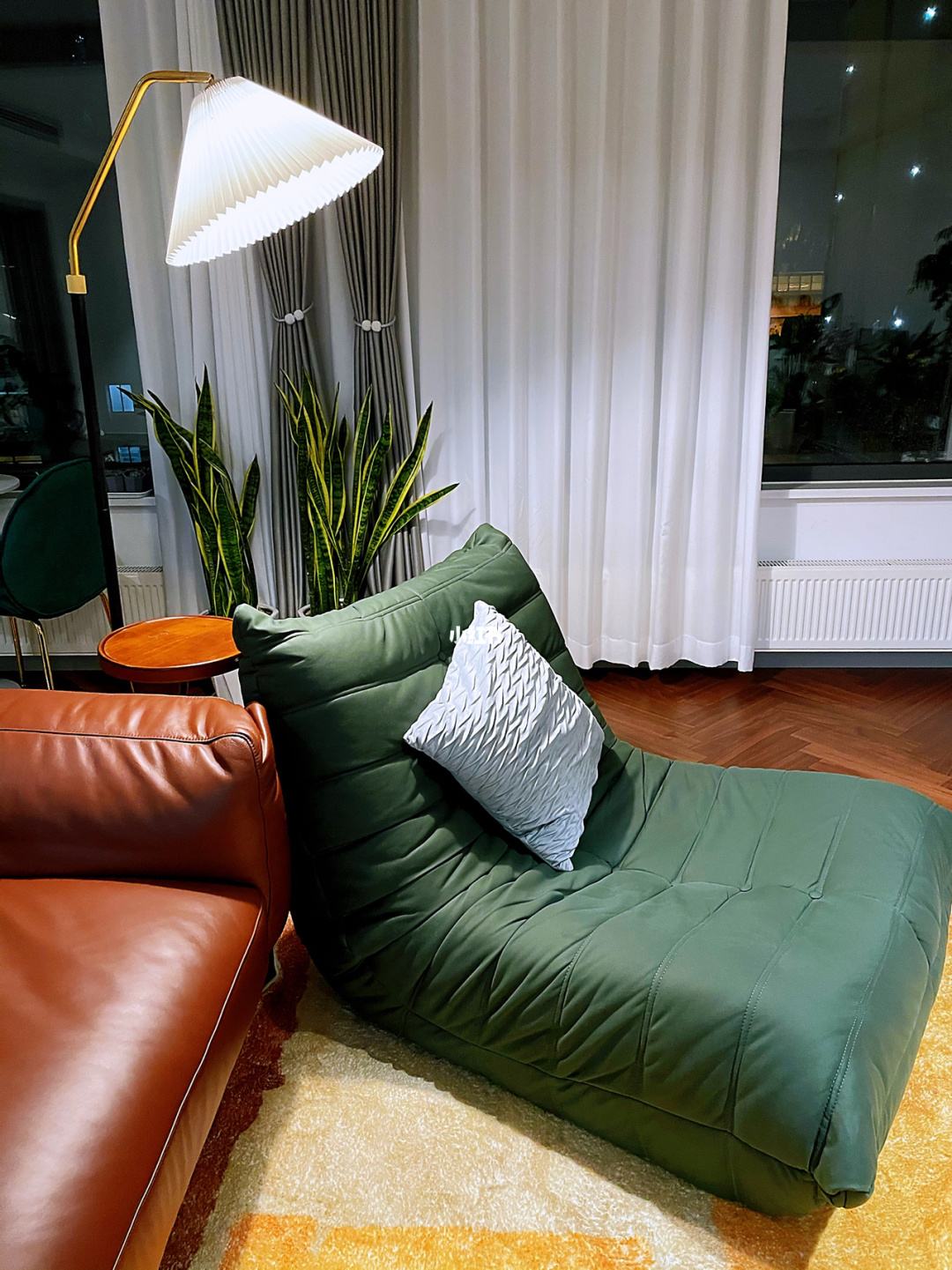 Living Room Caterpillar Lounge Chair Sofa – Tickshop : Sofas, Furniture 